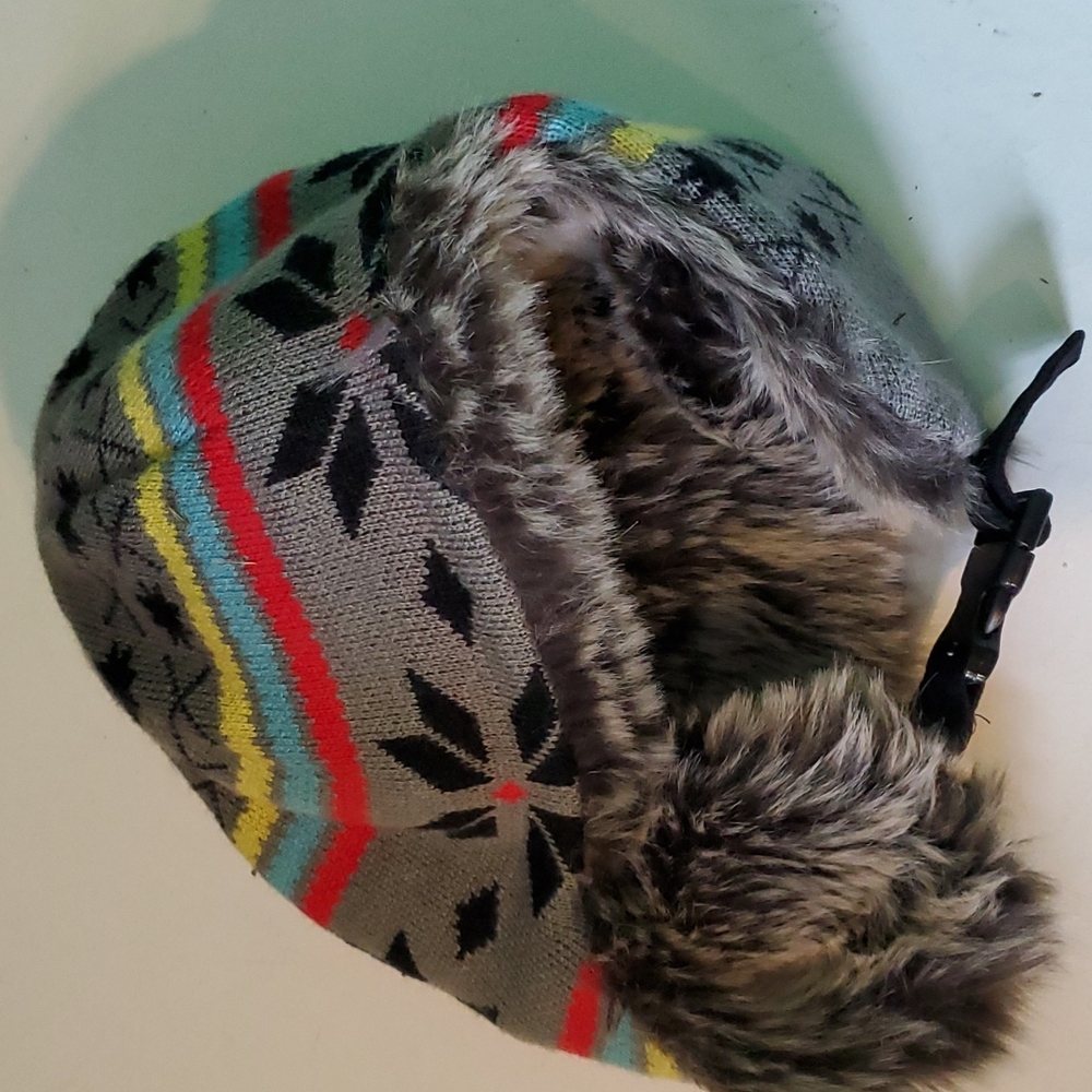 Free authority faux fur linned chin clip bommer winter hat with knit des…